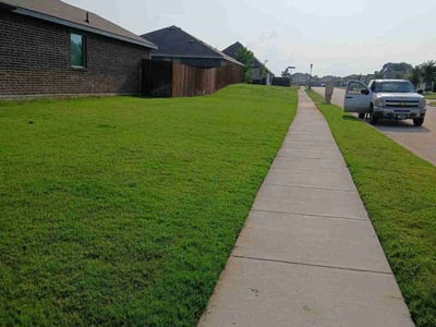 Lawn care service in Joshua, 76058