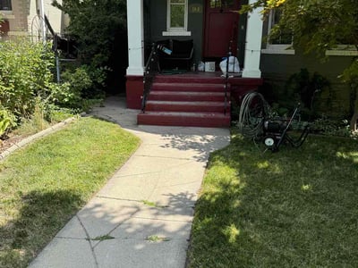 Lawn care service in Salt Lake City, 84103