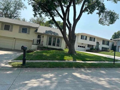 Lawn care service in Omaha, 68138