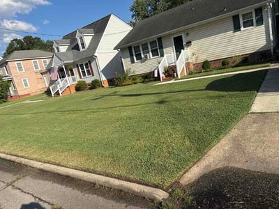 Lawn care service in Suffolk, 23434