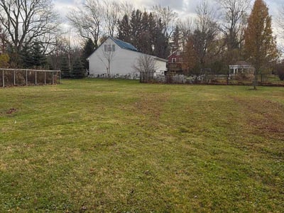 Lawn care service in Elma, 14059