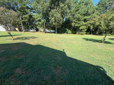 Lawn care service in Shreveport, 71119