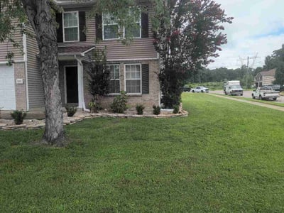 Lawn care service in Nashville, 37013