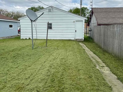 Lawn care service in Fort Dodge, 50501