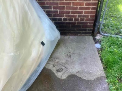 Lawn care service in Cleveland, 44102