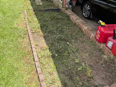 Lawn care service in Columbia, 29210