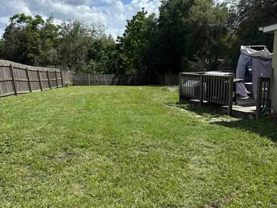 Lawn care service in Deltona, 32725