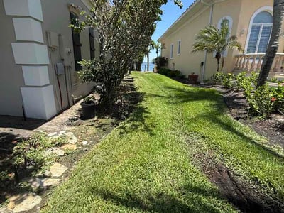 Lawn care service in Sarasota, 34231
