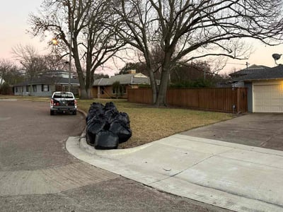 Lawn care service in Dallas, 75214