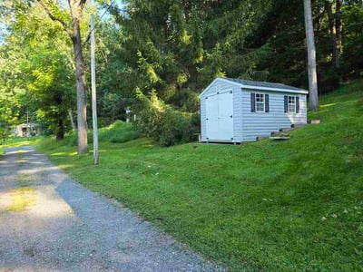 Lawn care service in Newmanstown, 17073