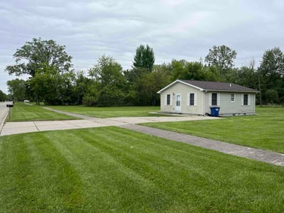 Lawn care service in Westland, 48186