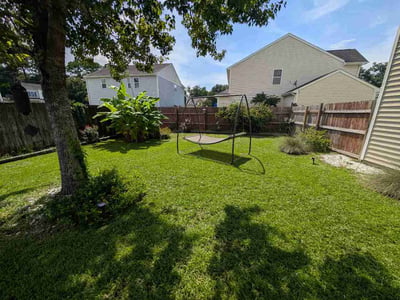 Lawn care service in Summerville, 29485