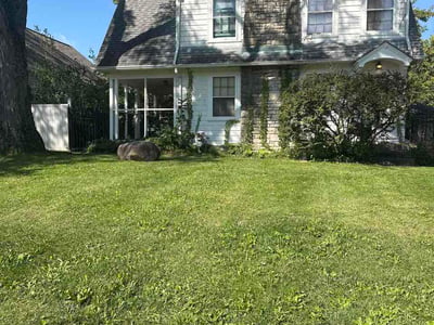 Lawn care service in Columbus, 43204
