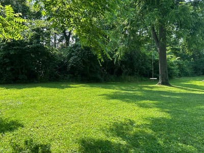 Lawn care service in Indianapolis, 46214