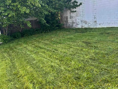 Lawn care service in Fall River, 02721