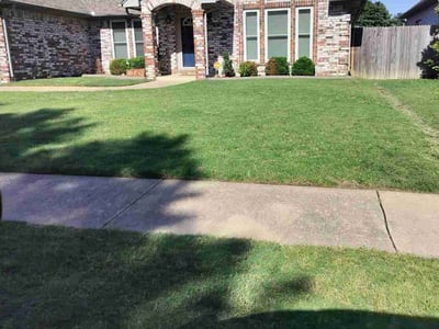 Lawn care service in Broken Arrow, 74012