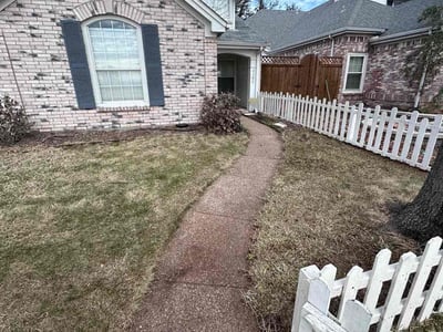 Lawn care service in , 