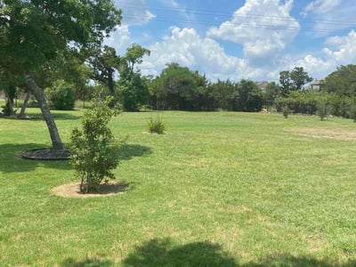 Lawn care service in Leander, 78641