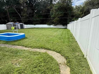 Lawn care service in Willingboro, 08046
