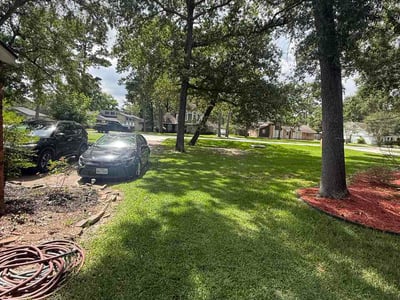 Lawn care service in Humble, 77339