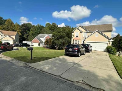 Lawn care service in Grayson, 30017