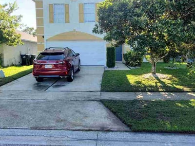 Lawn care service in Orlando, 32828