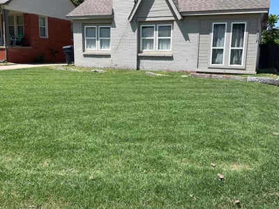 Lawn care service in Oklahoma City, 73107