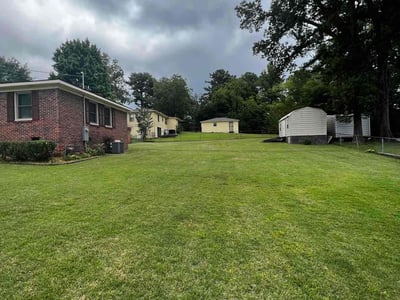 Lawn care service in Center Point, 35215