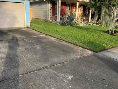 Lawn care service in Gretna, 70056