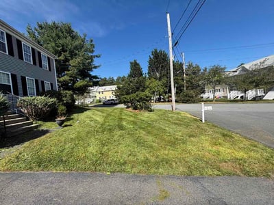Lawn care service in Taunton, 02718