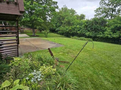 Lawn care service in Covington, 41011