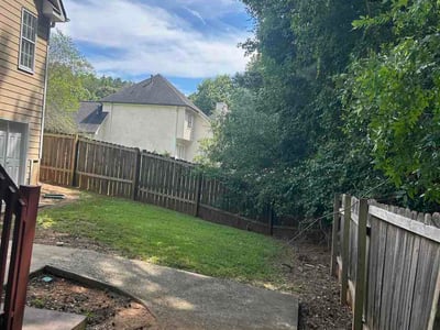 Lawn care service in Stockbridge, 30281