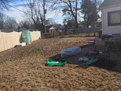 Lawn care service in St. Louis, 63114