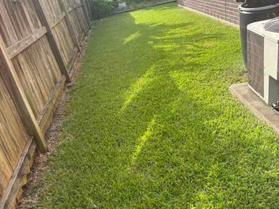 Lawn care service in Humble, 77396