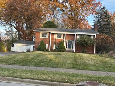 Lawn care service in Stow, 44224