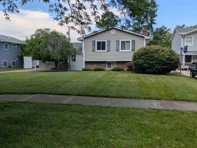 Lawn care service in North Olmsted, 44070