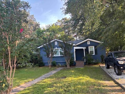 Lawn care service in Savannah, 31405