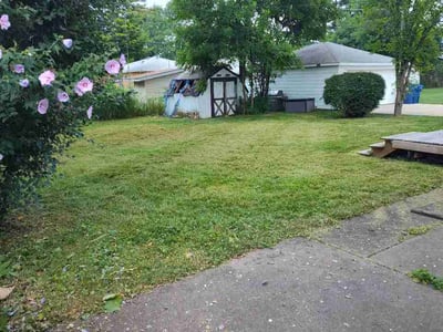 Lawn care service in Villa Park, 60181