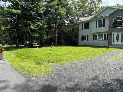 Lawn care service in Pocono Summit, 18346