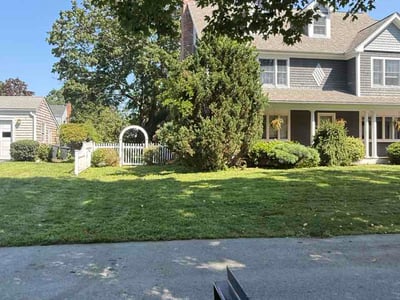 Lawn care service in Barrington, 02806
