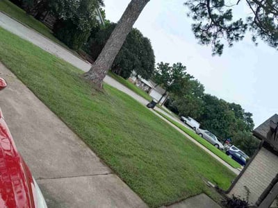 Lawn care service in Euless, 76040