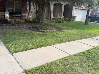 Lawn care service in Atascocita, 77346