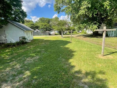 Lawn care service in Salisbury, 21804
