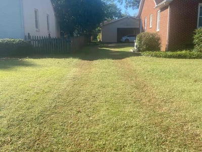 Lawn care service in Huntsville, 35801