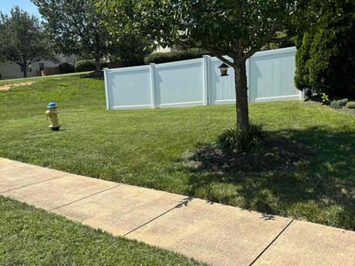 Lawn care service in Fredericksburg, 22406
