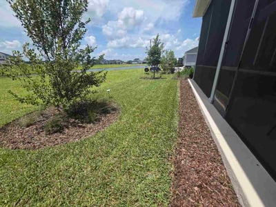 Lawn care service in Jacksonville, 32256