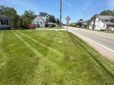 Lawn care service in Geneva, 44041