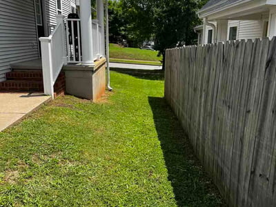 Lawn care service in Greenville, 29607