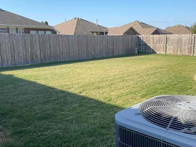 Lawn care service in Oklahoma City, 73170