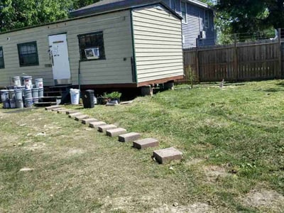 Lawn care service in Houston, 77015